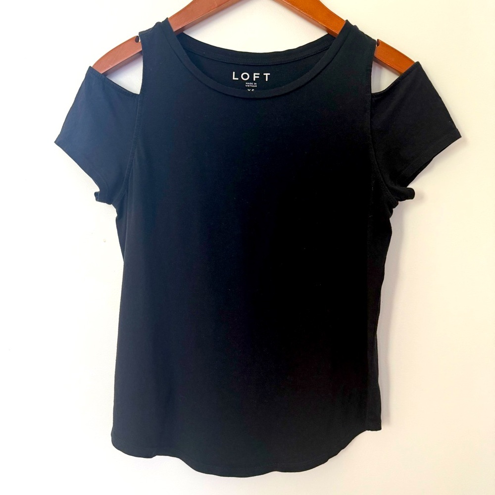 LOFT Women's Black CUT Out Cold Shoulder Top Shirt Blouse 👚 Split Sleeve Size XS
